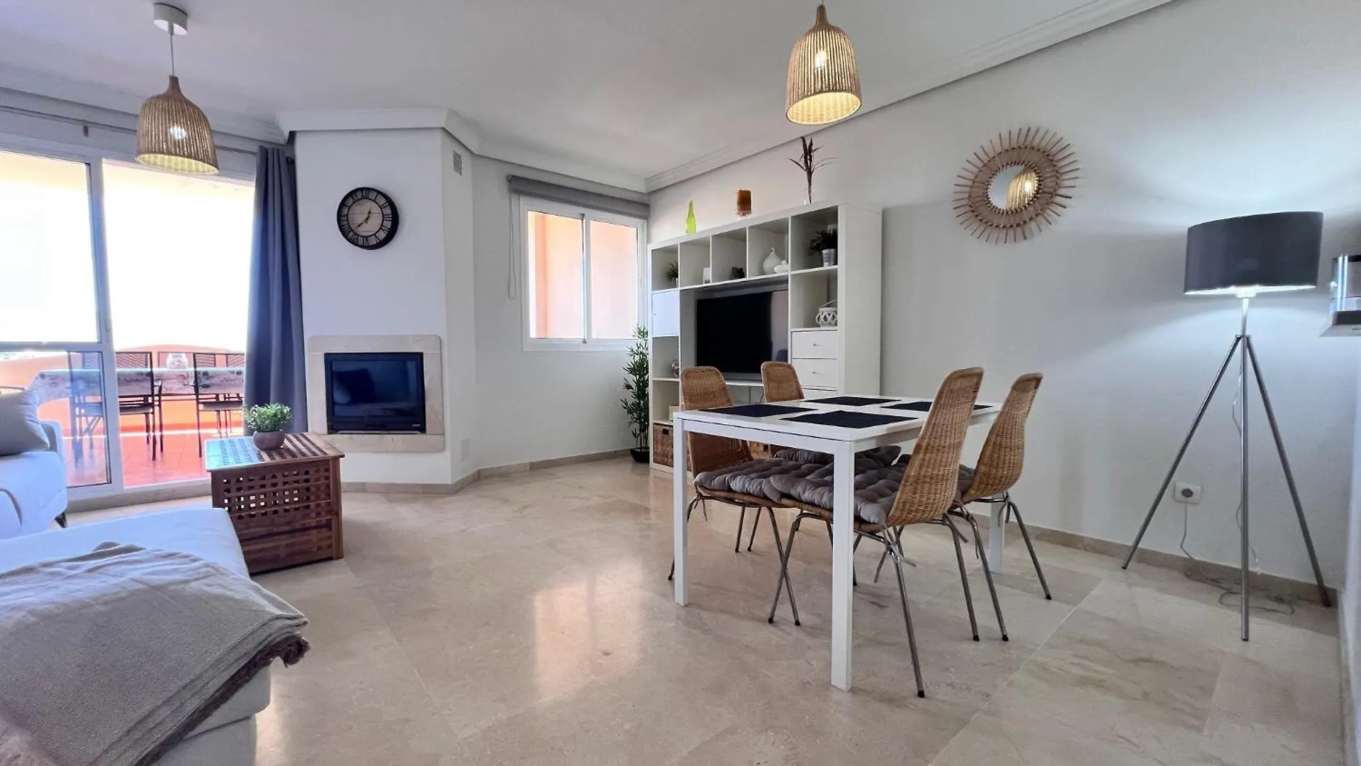 Duquesa Fairways, 2 Beds, Walking Distance To Duquesa Port Διαμέρισμα Castillo de Sabinillas